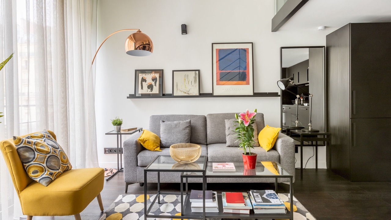 Photo of Livingroom in 15th Arrondissement