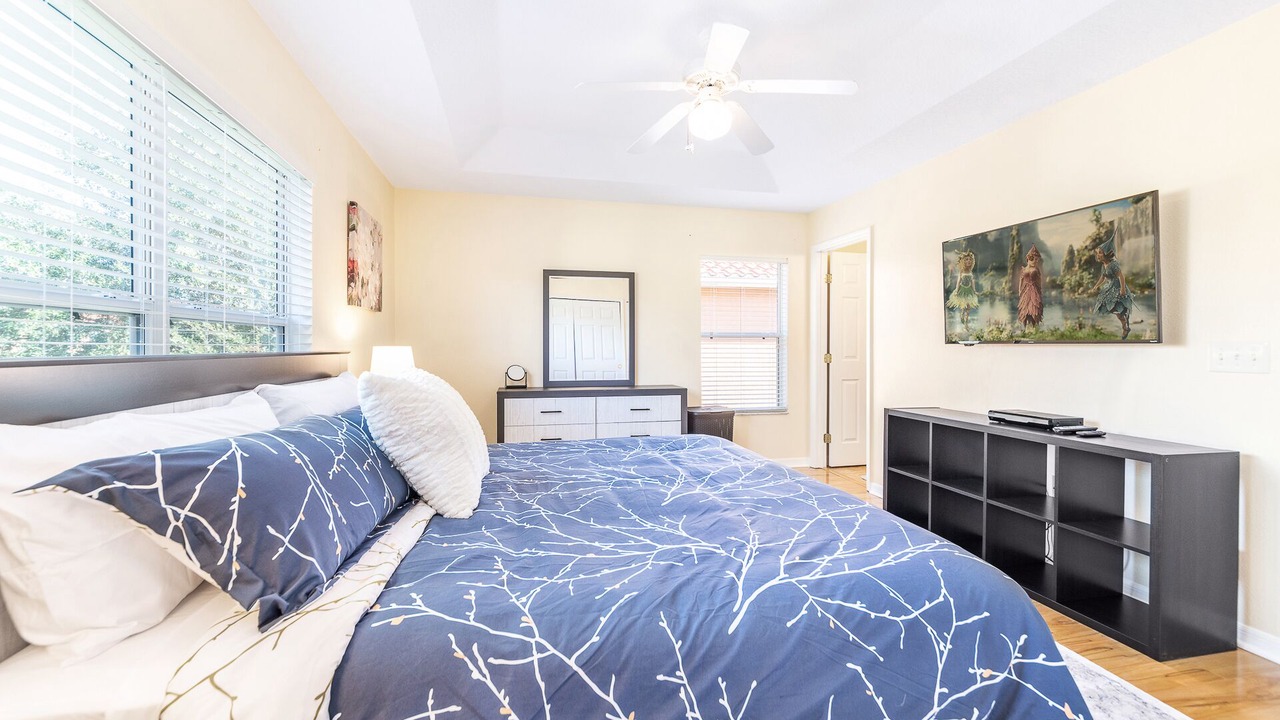 Photo of Bedroom in Crestwynd Bay