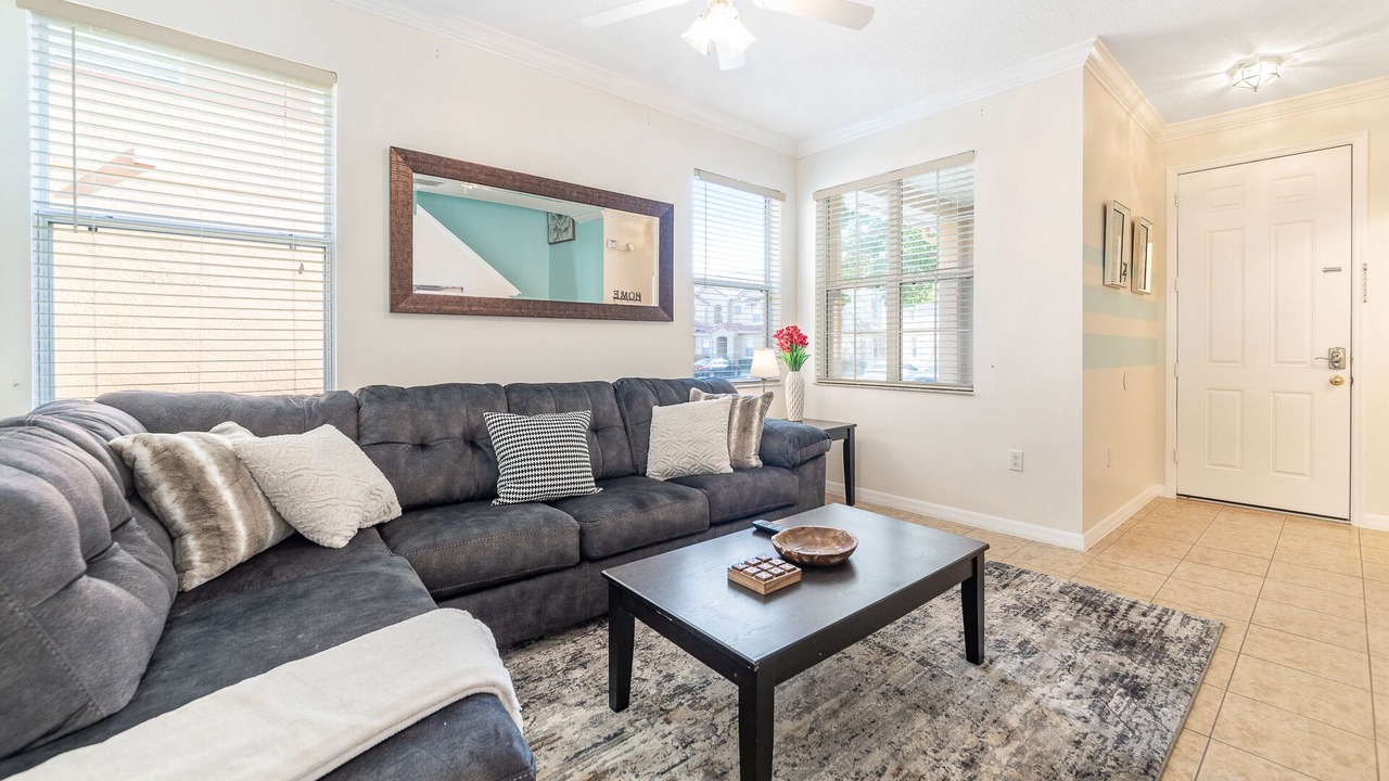 Photo of Livingroom in Crestwynd Bay