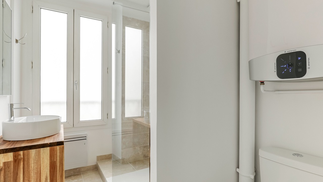 Photo of Bathroom in Charonne