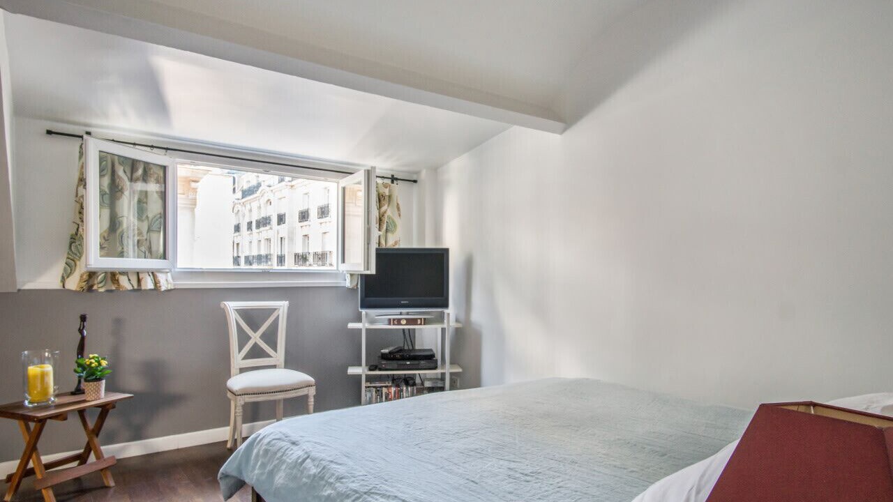 Photo of Bedroom in Passy