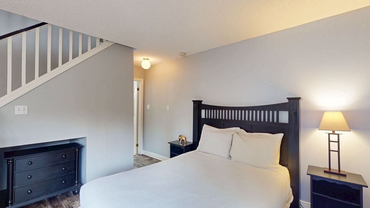 Photo of Bedroom in Craigleith