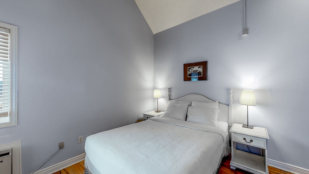 Photo of Bedroom in Craigleith