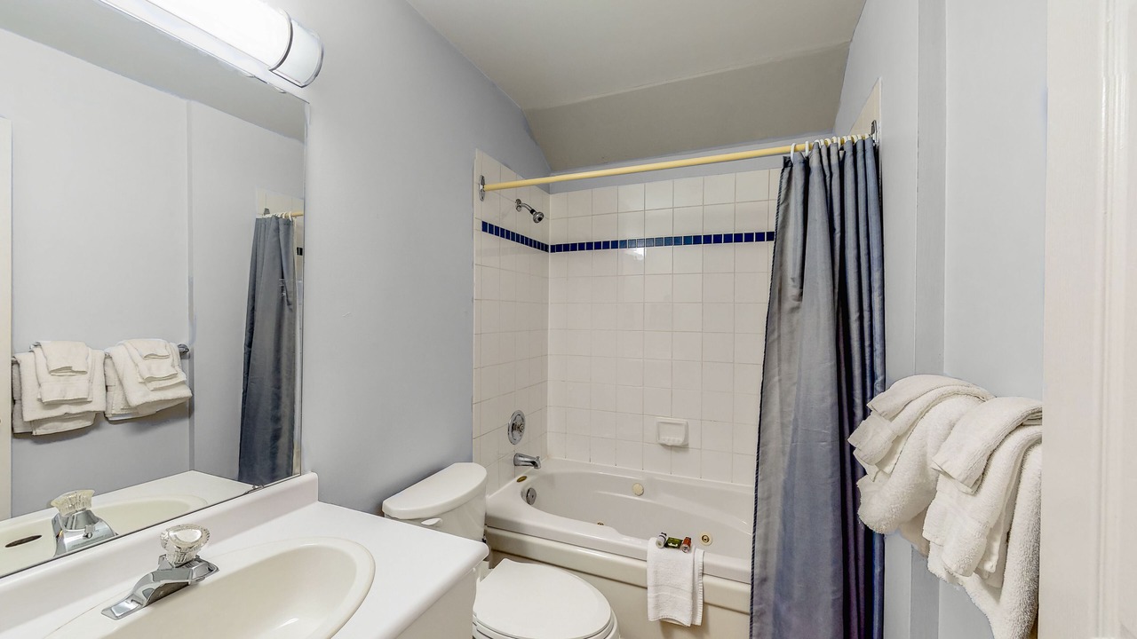 Photo of Bathroom in Craigleith