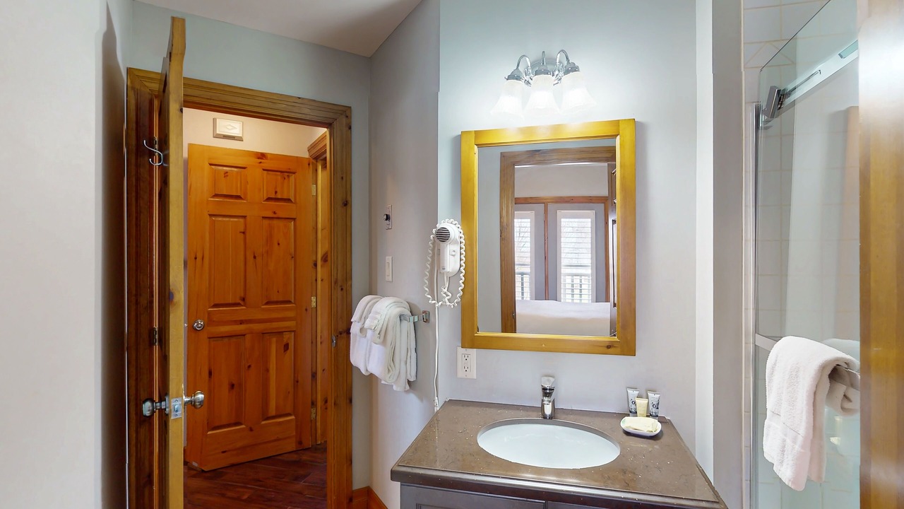 Photo of Bathroom in The Blue Mountains