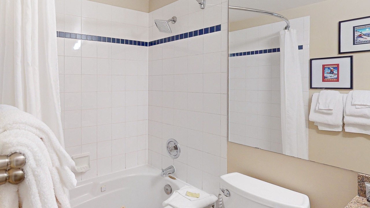 Photo of Bathroom in Craigleith