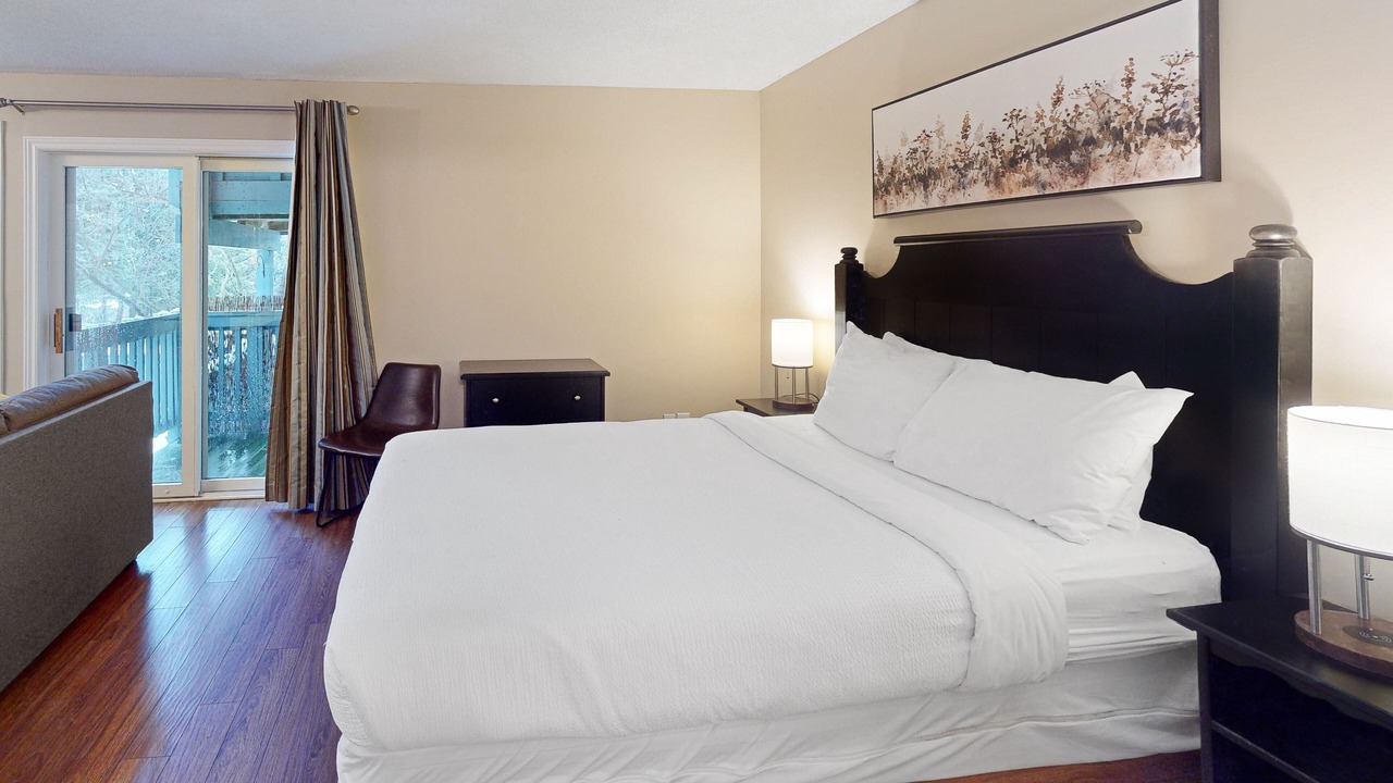Photo of Bedroom in Craigleith