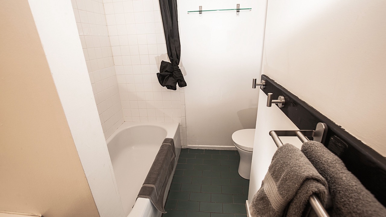 Photo of Bathroom in Cabbagetown South