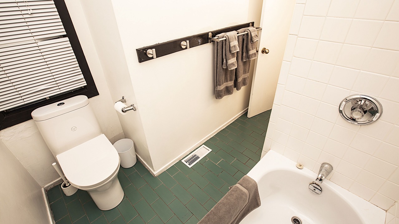 Photo of Bathroom in Cabbagetown South