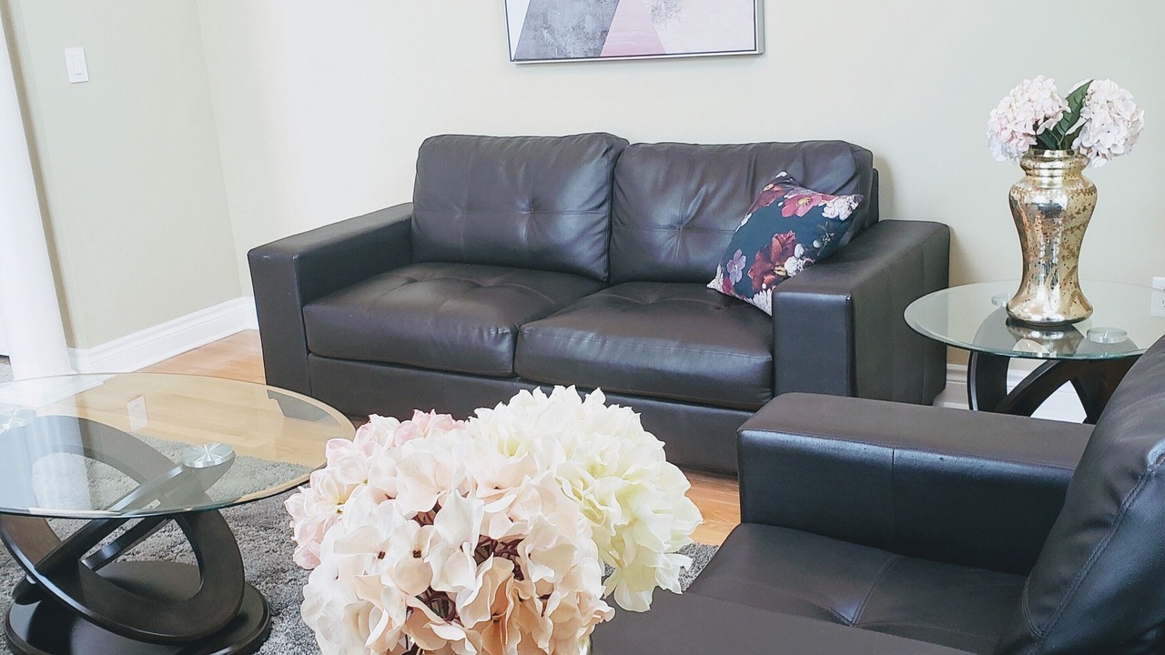 Photo of Livingroom in Churchill Meadows