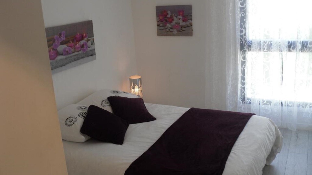 Photo of Bedroom in Aubervilliers