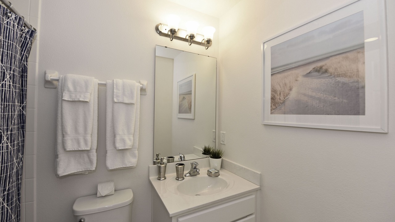 Photo of Bathroom in Watersong
