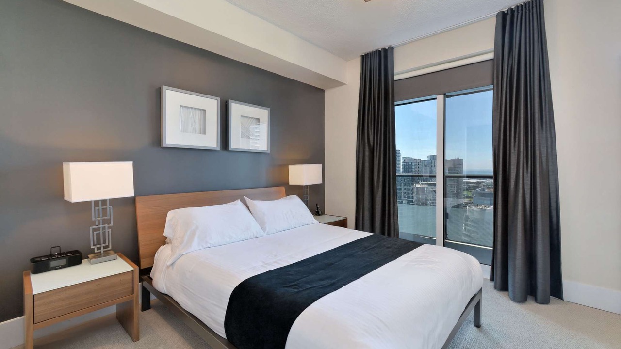 Photo of Bedroom in Toronto Entertainment District