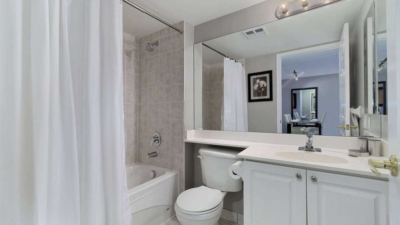 Photo of Bathroom in Hurontario