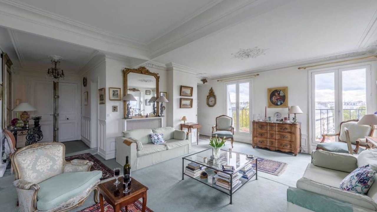Photo of Livingroom in Notre Dame