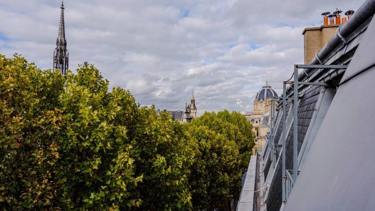 Photo of Others in Notre Dame