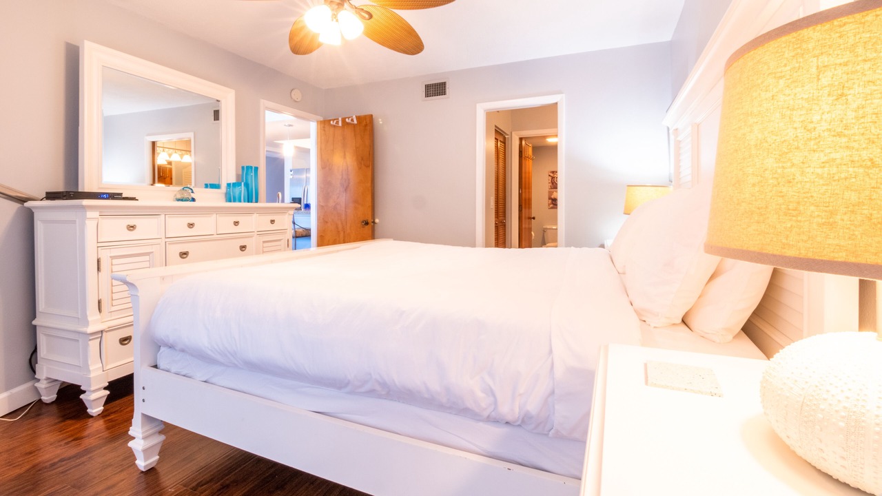 Photo of Bedroom in Bradenton Beach