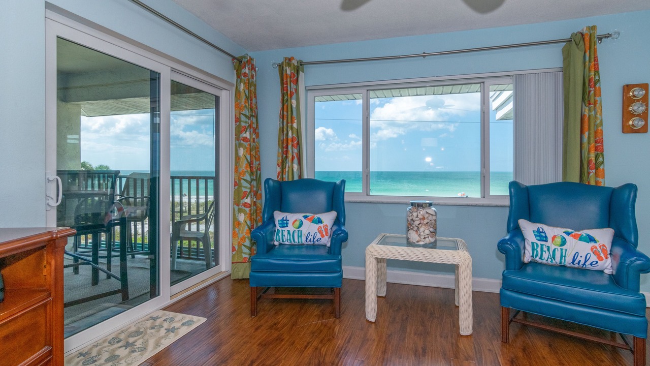 Photo of Livingroom in Bradenton Beach