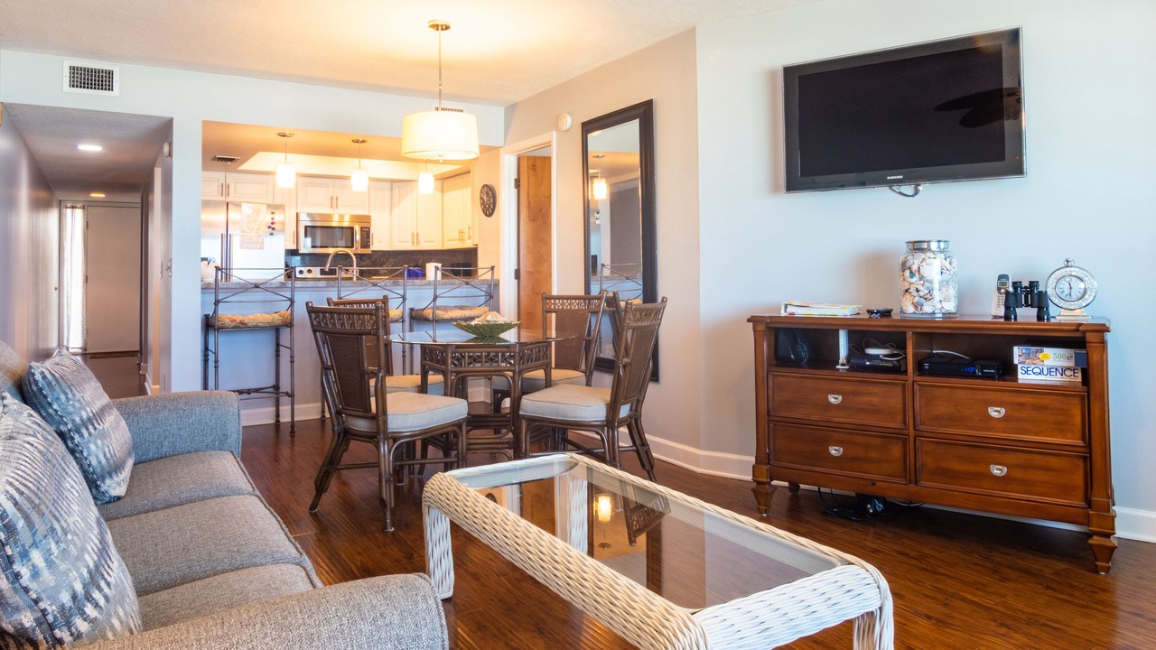 Photo of Livingroom in Bradenton Beach