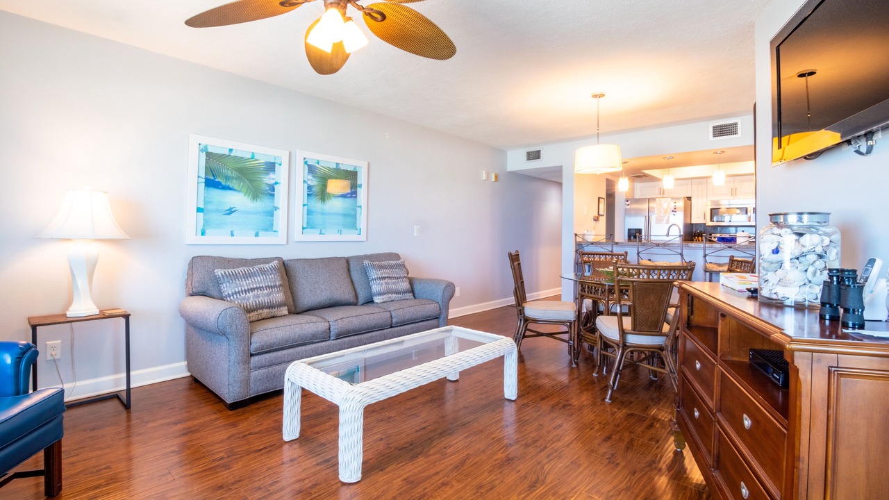 Photo of Livingroom in Bradenton Beach