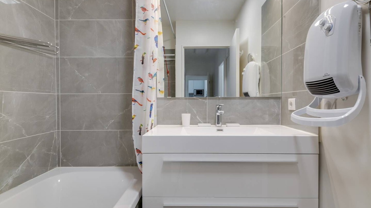 Photo of Bathroom in Quartier de la Roquette