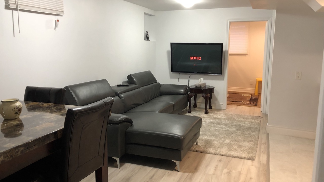 Photo of Livingroom in East Credit