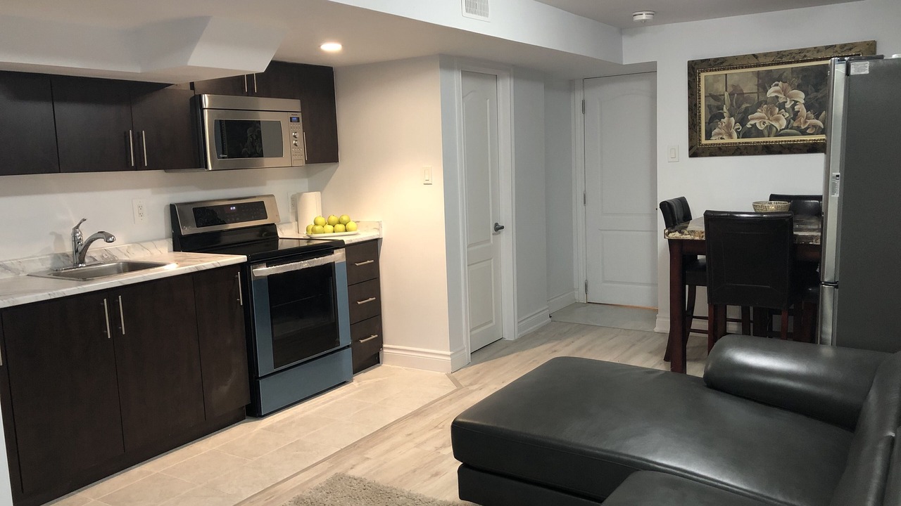 Photo of Livingroom in East Credit