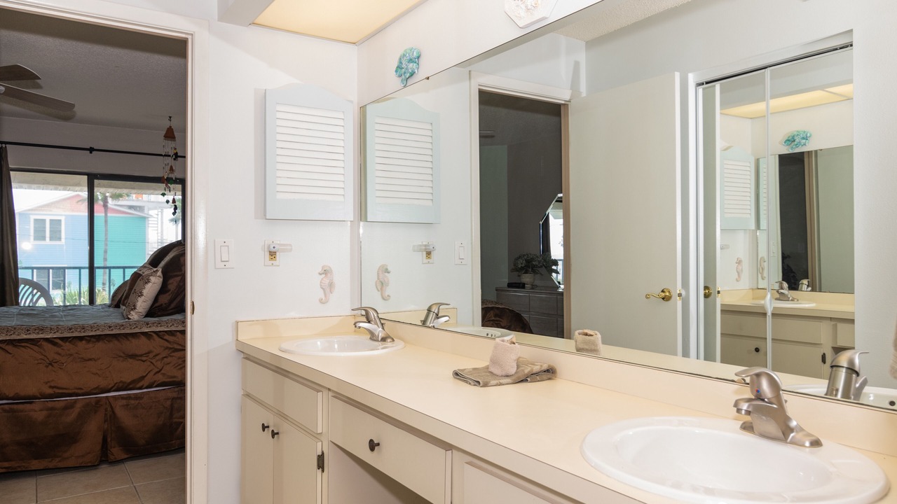 Photo of Bathroom in Bradenton Beach