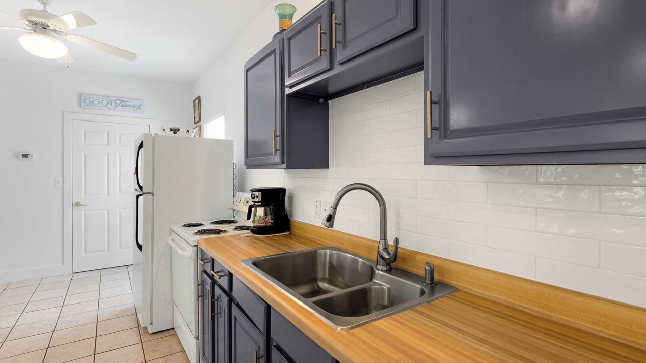 Photo of Kitchen in Village of Sugar Beach