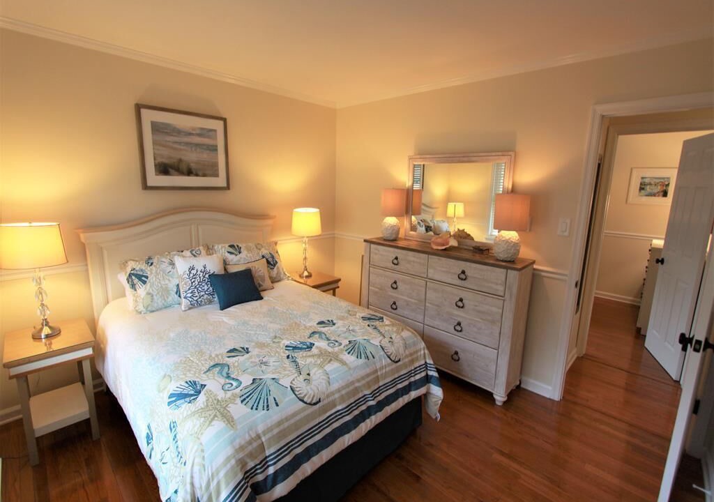 Photo of Bedroom in Town Bank