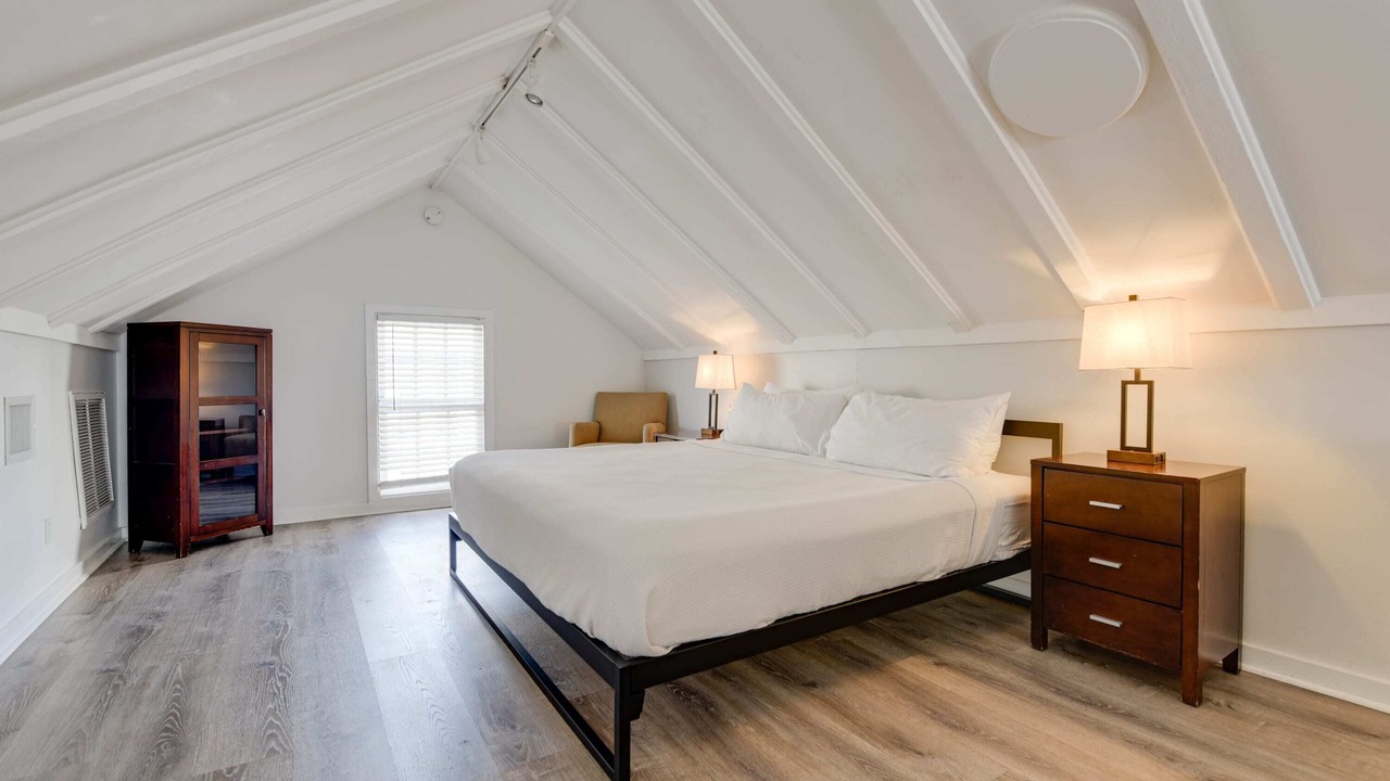 Photo of Bedroom in Downtown