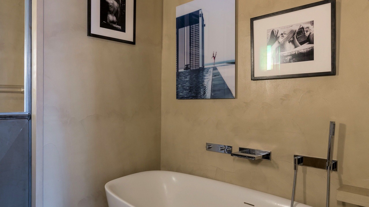 Photo of Bathroom in Les Iles