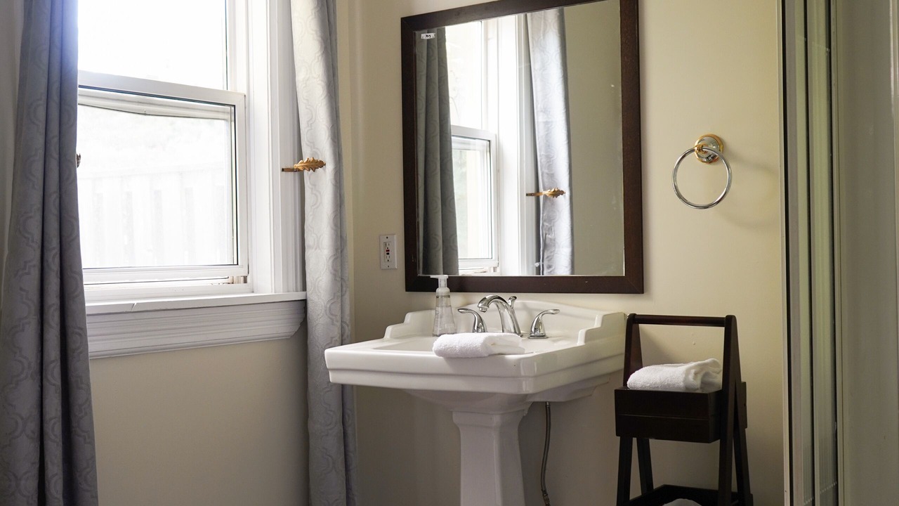 Photo of Bathroom in Orangeville