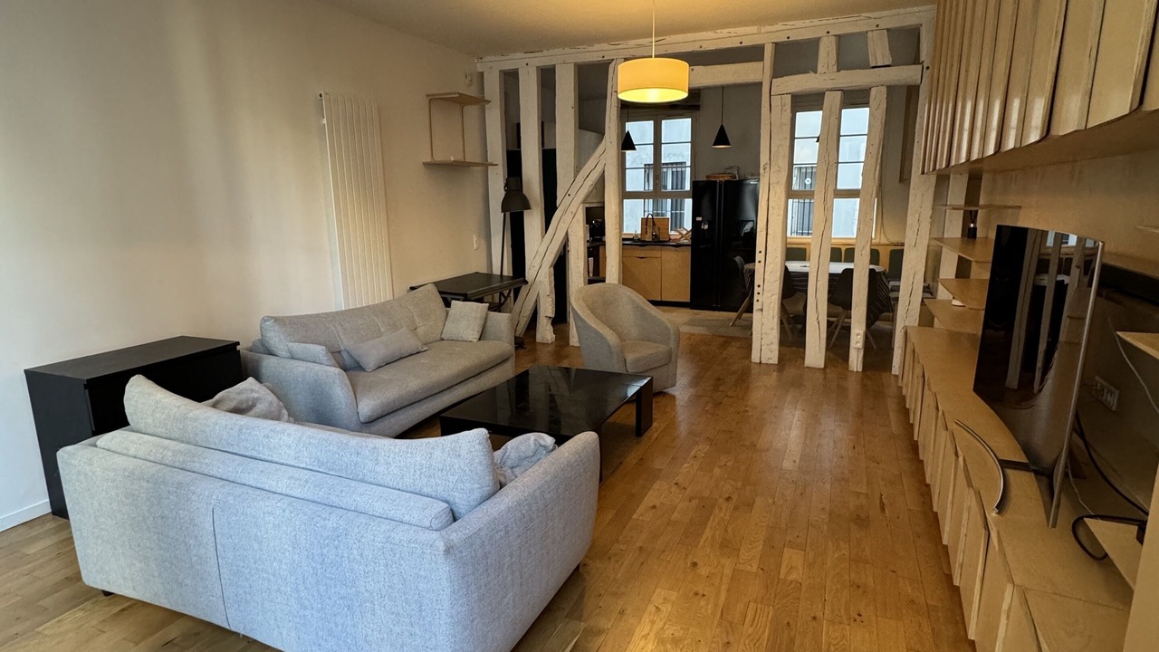 Photo of Livingroom in Archives