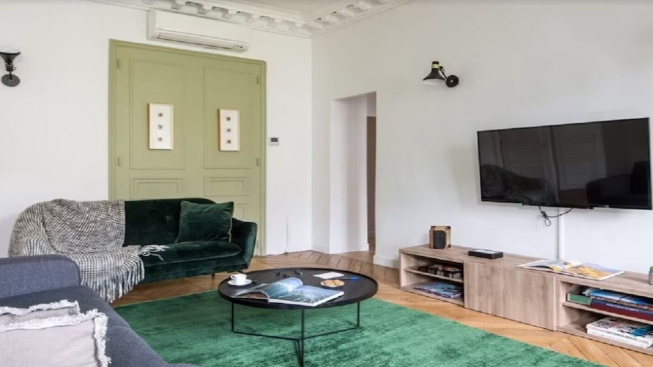 Photo of Livingroom in Strasbourg -Saint-Denis