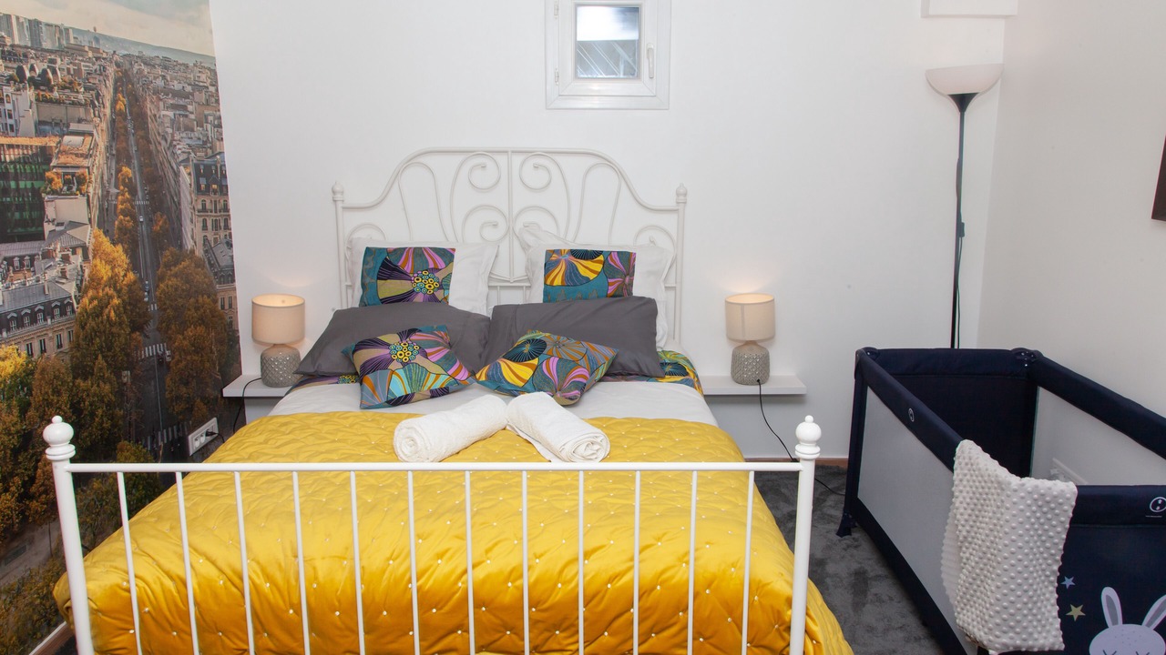 Photo of Bedroom in Quartier de la Salpetriere