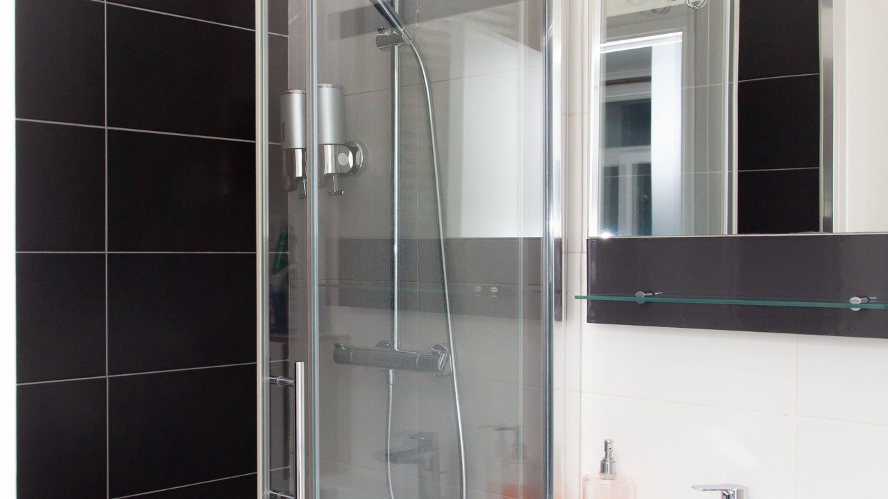 Photo of Bathroom in Quartier de la Salpetriere