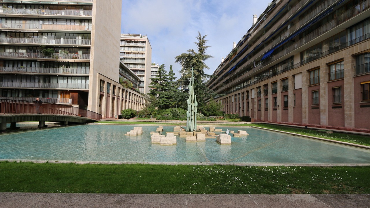 Photo of Outdoor in Republique–Point-du-Jour