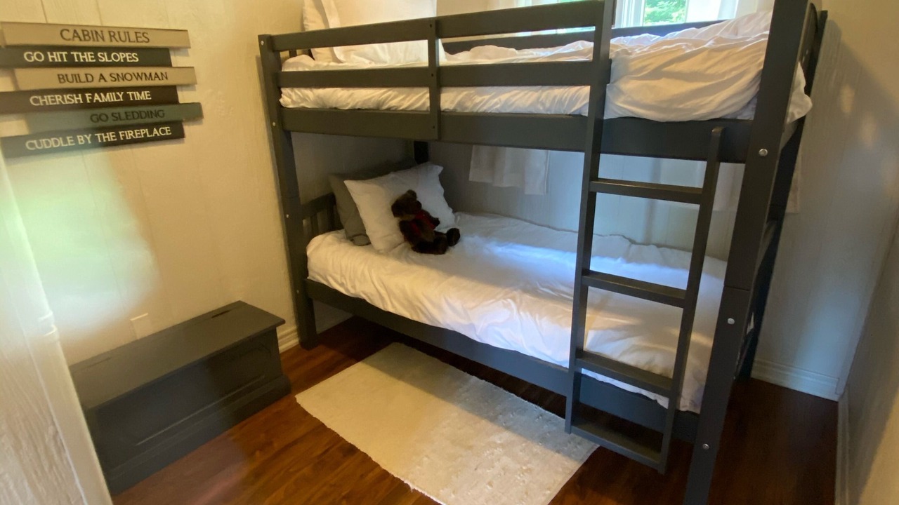 Photo of Bedroom in Armour
