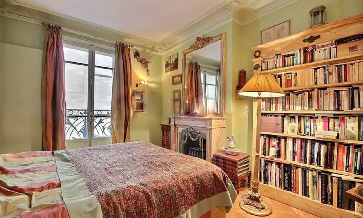 Photo of Bedroom in Notre Dame