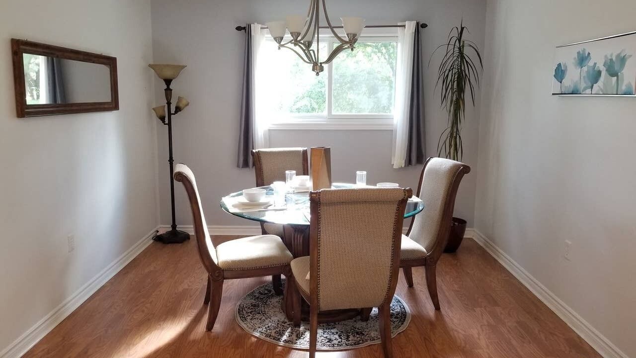 Photo of Livingroom in York Regional Municipality