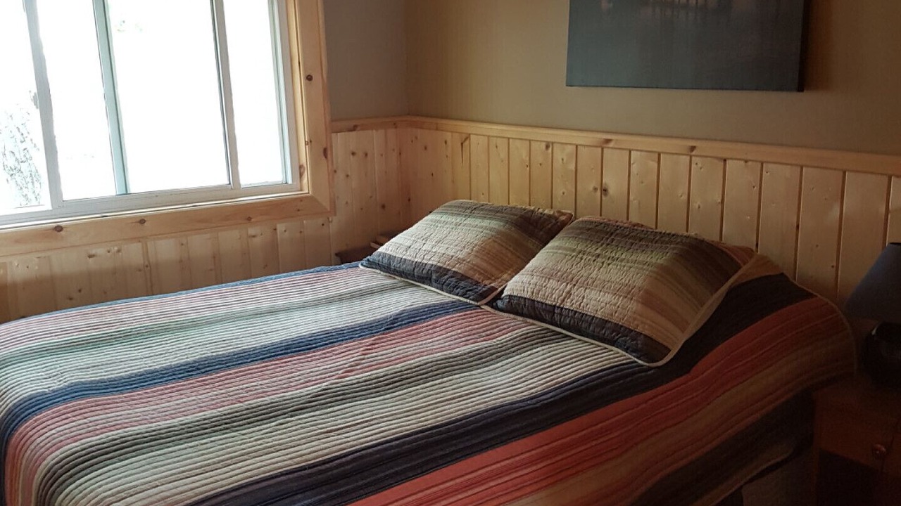 Photo of Bedroom in Pointe au Baril