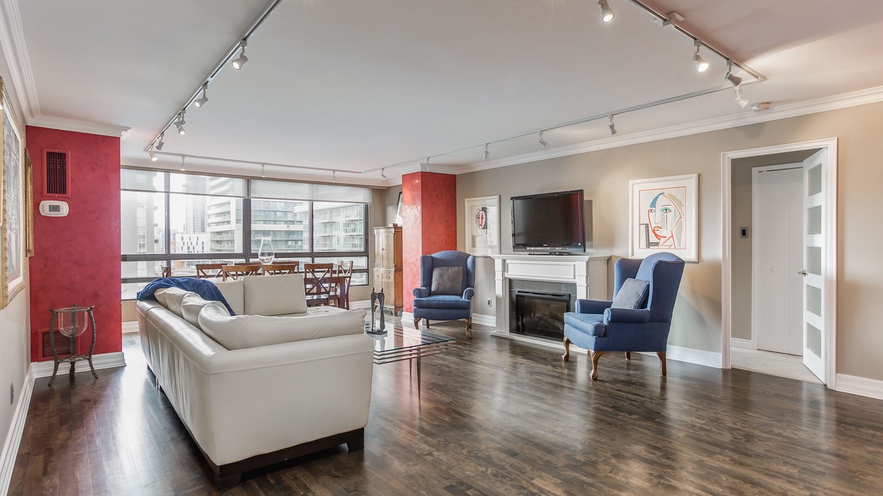 Photo of Livingroom in Church and Wellesley