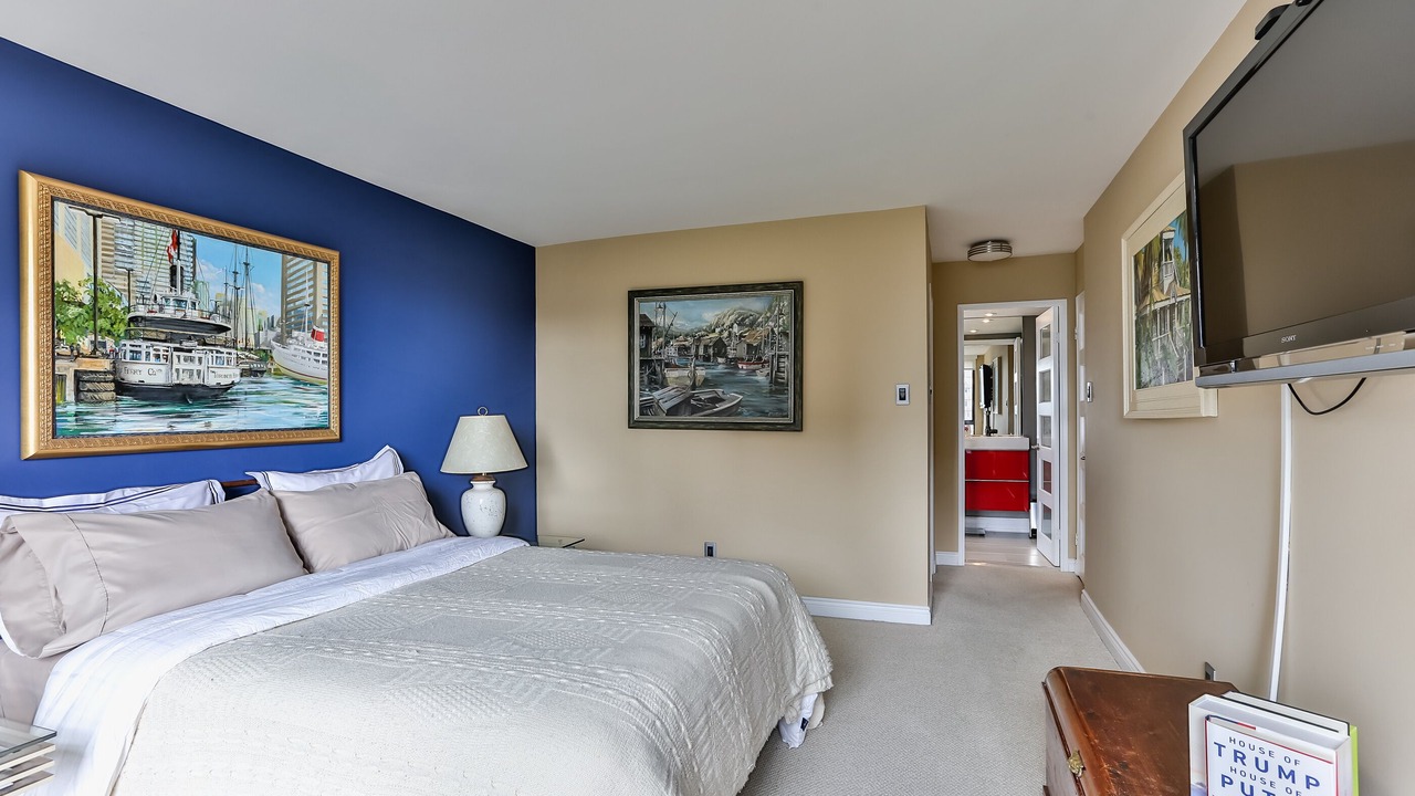 Photo of Bedroom in Church and Wellesley