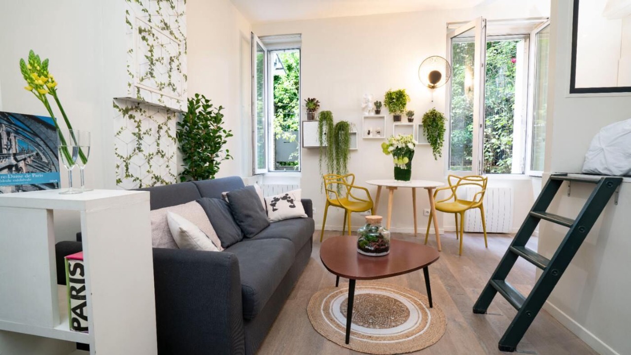 Photo of Livingroom in Val-de-Grace