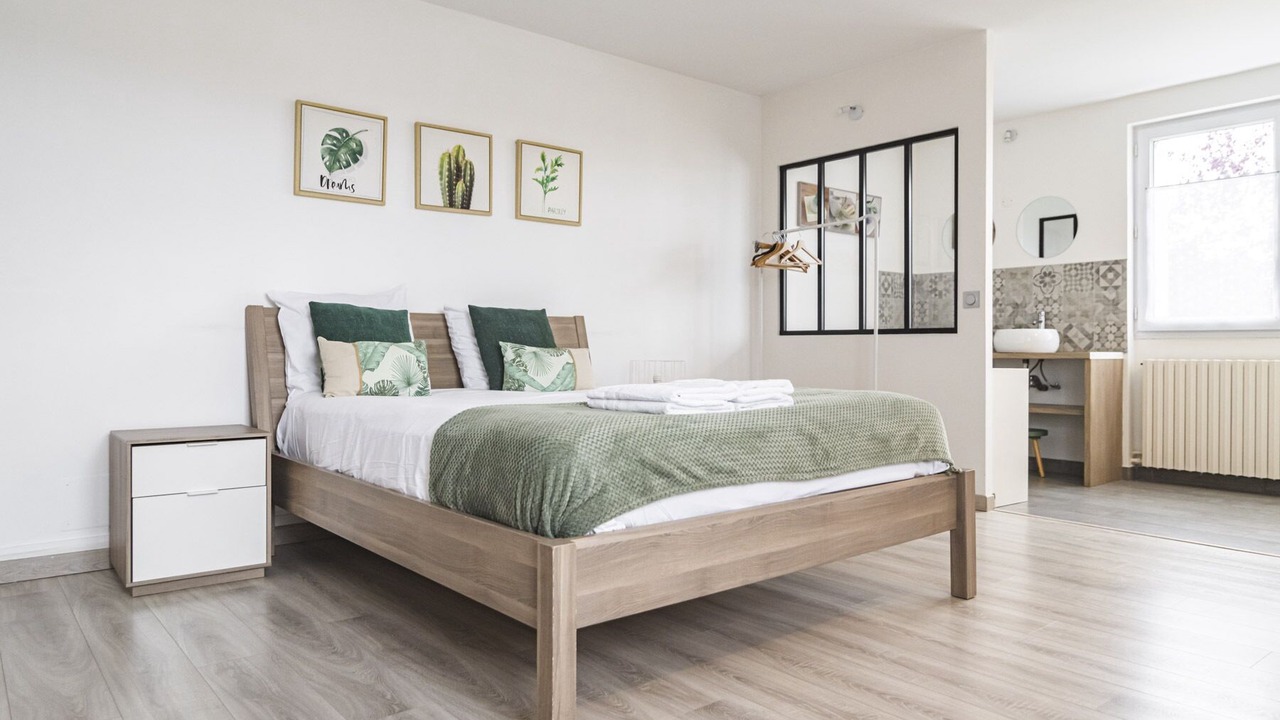 Photo of Bedroom in Quincy-Voisins