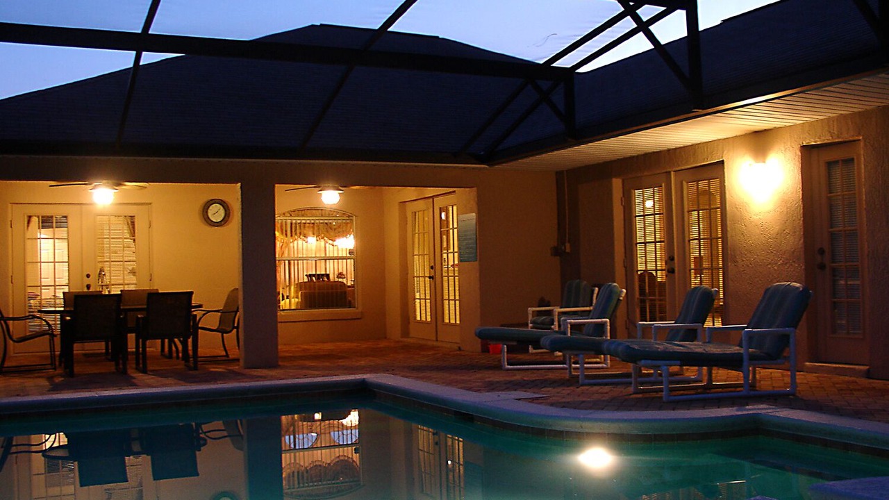 Photo of Outdoor in Orange Tree