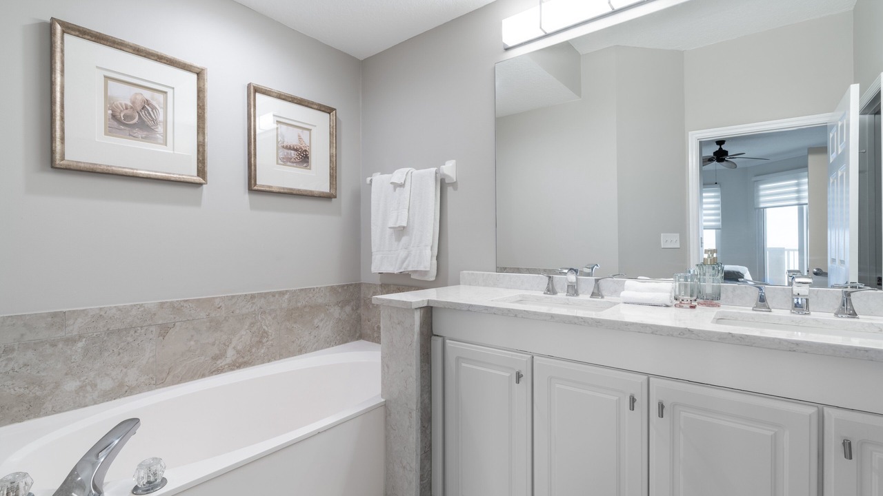 Photo of Bathroom in Amelia City