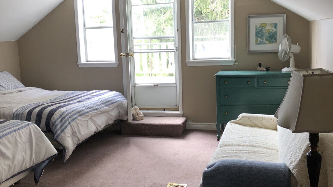 Photo of Bedroom in Gravenhurst