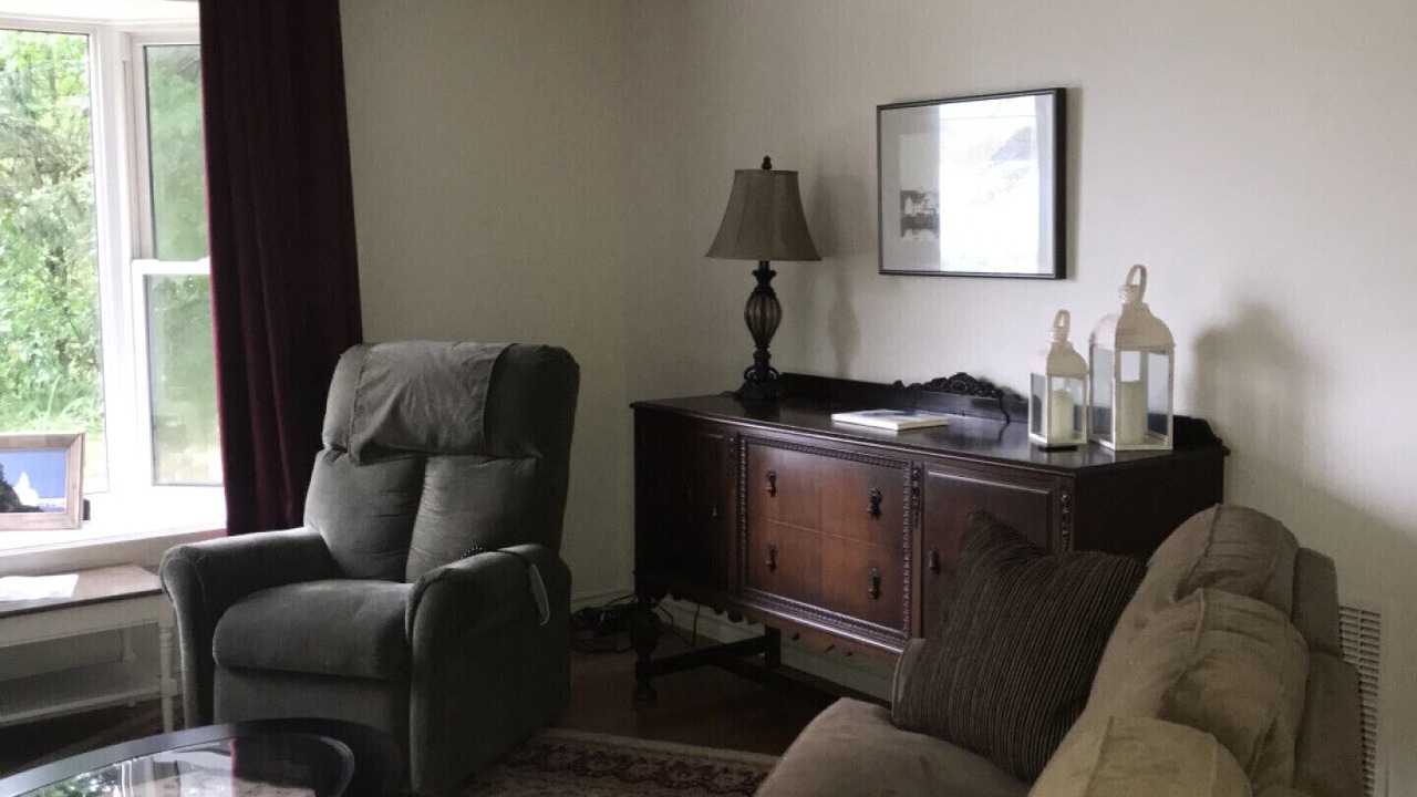 Photo of Livingroom in Gravenhurst